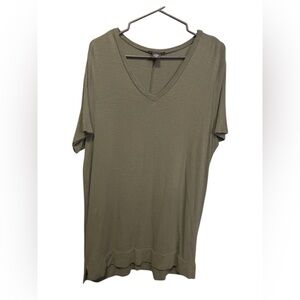 Adrianna Papell Olive V-Neck Knit Tshirt